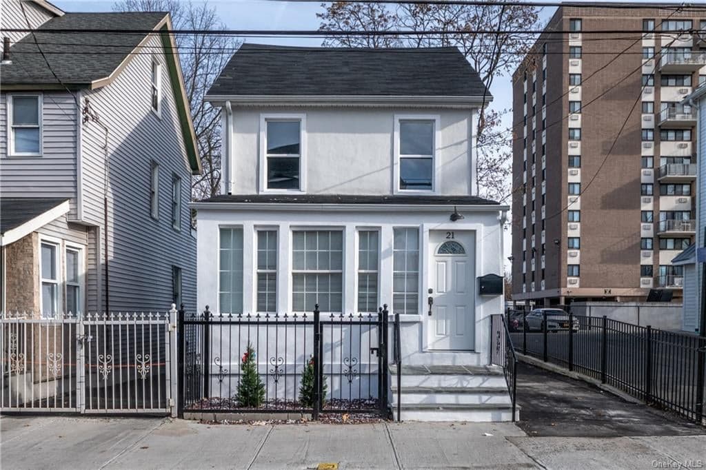 21 Brook Street photo 1