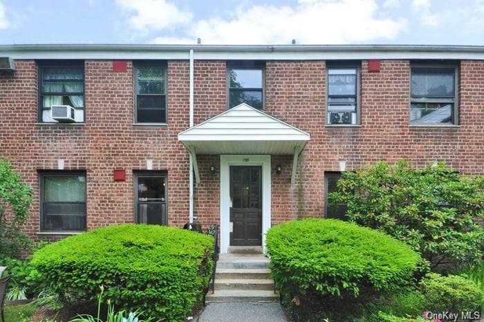 155 E Hartsdale Avenue Unit: 1A photo 1