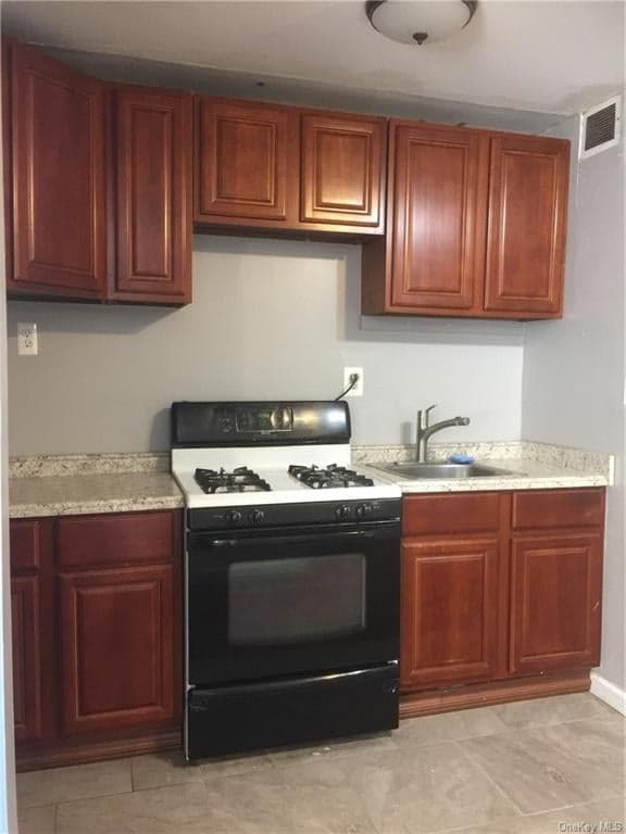829 Adee Avenue Unit: 3G, Bronx
