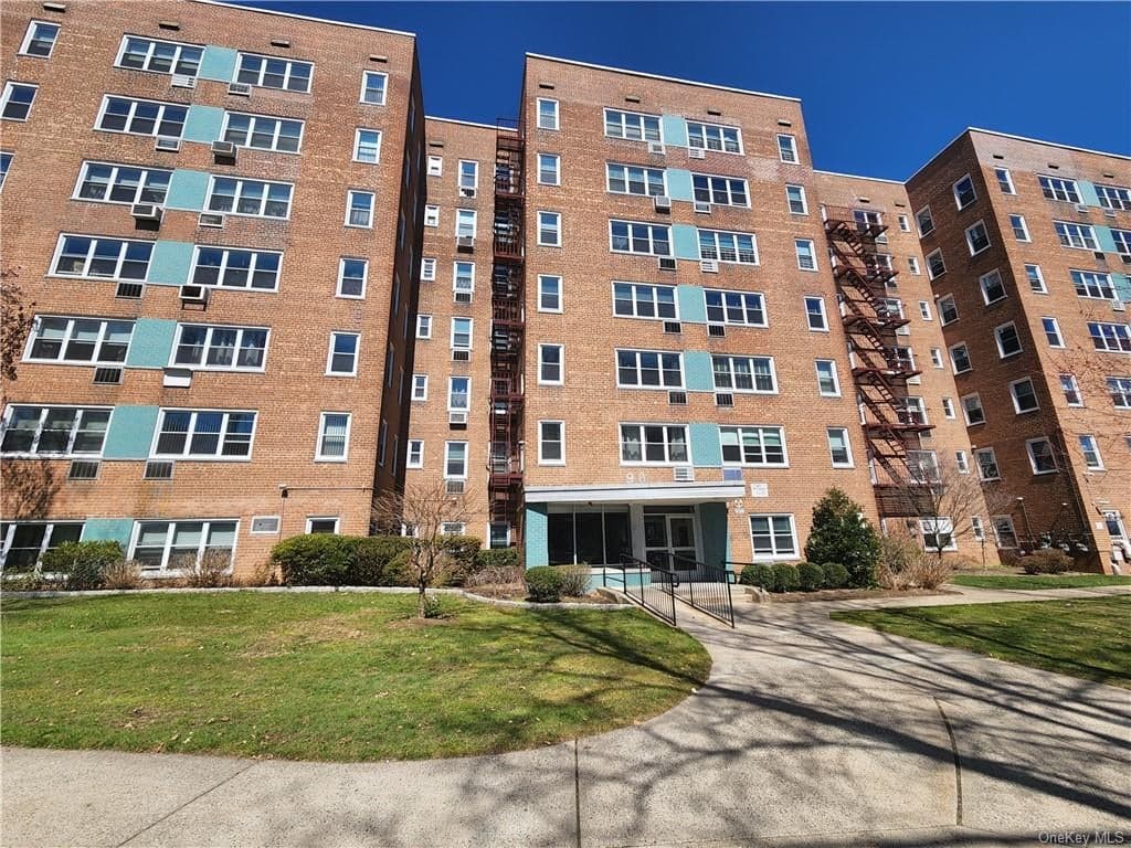 98 Dehaven Drive Unit: 3G photo 1
