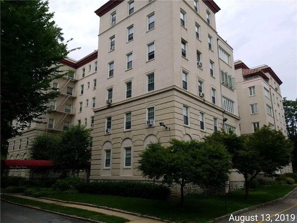 1 Park Lane Unit: 4F, Mount Vernon