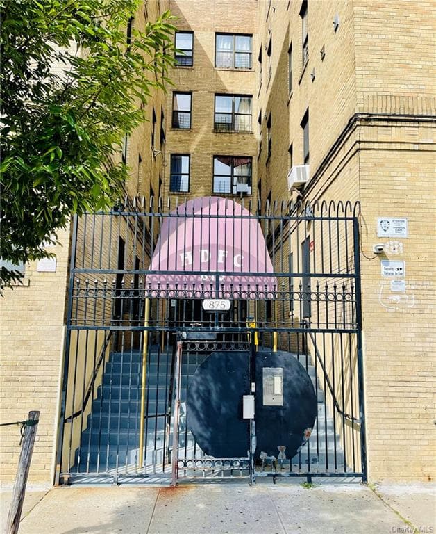 875 Longfellow Avenue Unit: 2E, Bronx