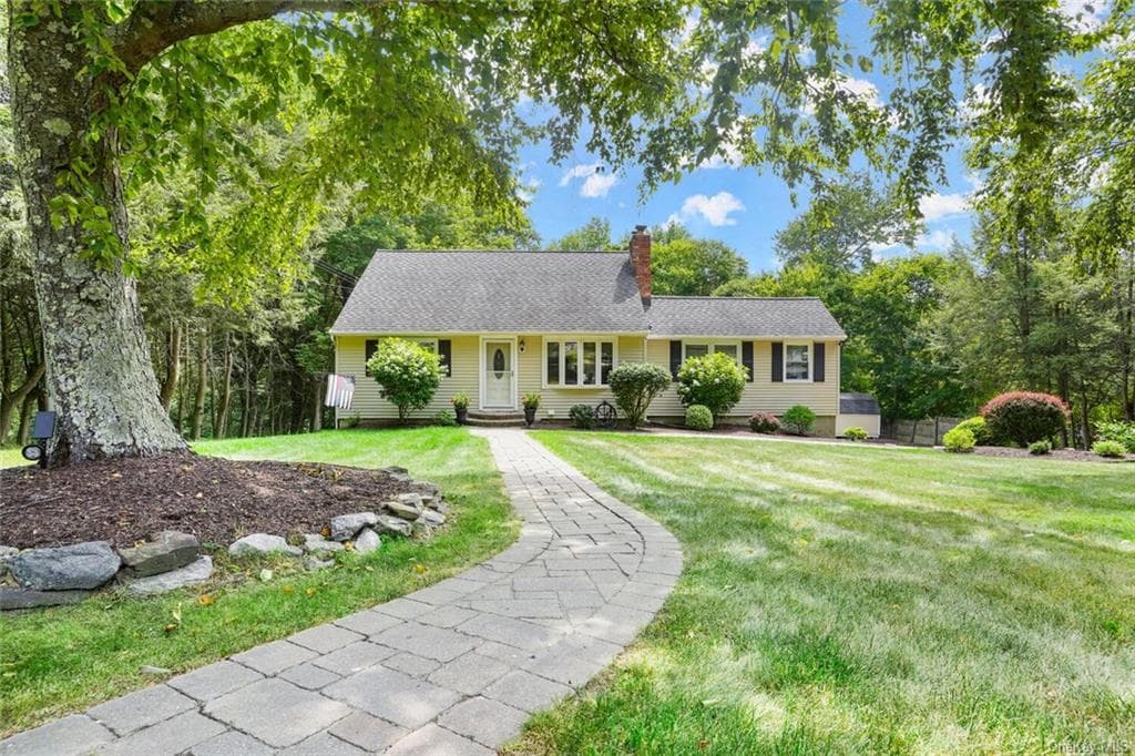 61 Pigott Road, Mahopac