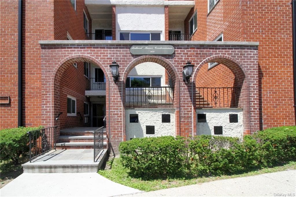 900 Midland Avenue Unit: 1C, Yonkers