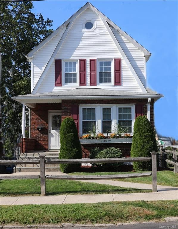 56 Boone Street photo 1