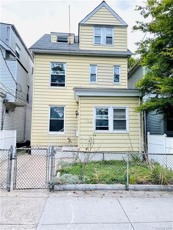 134 N 8th Avenue Unit: 2, Mount Vernon