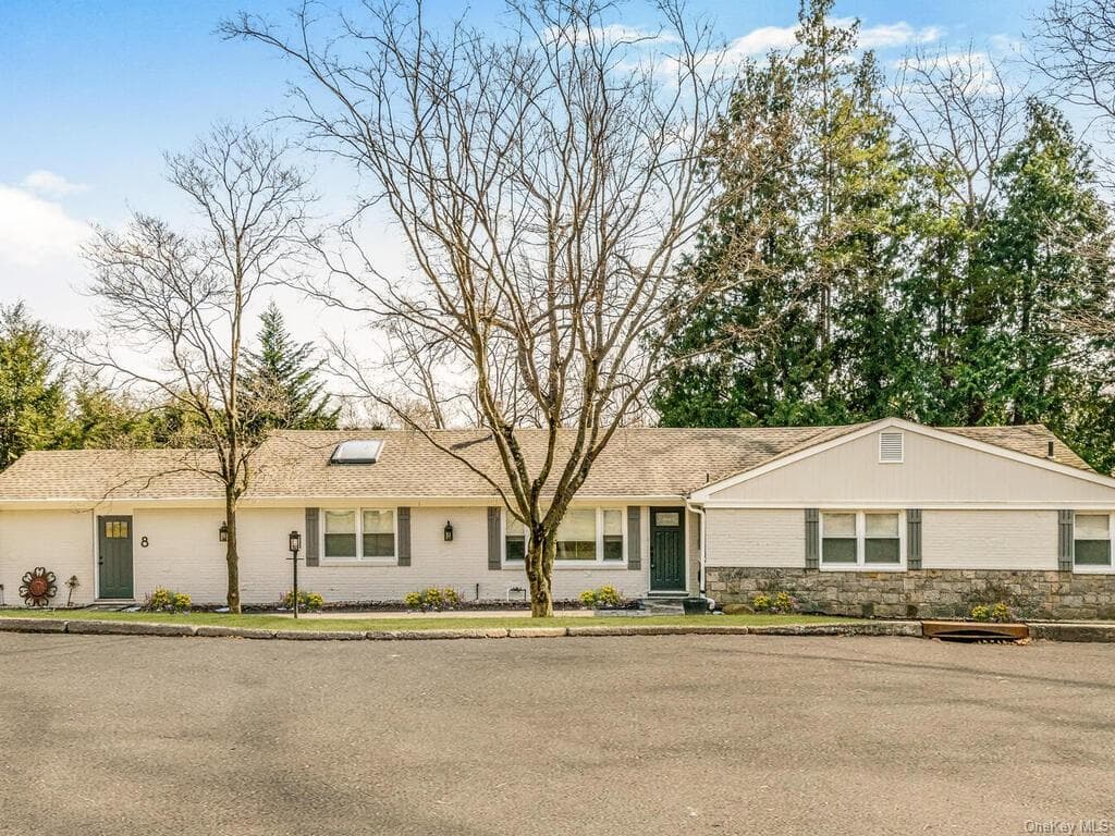 8 Keating Place photo 1
