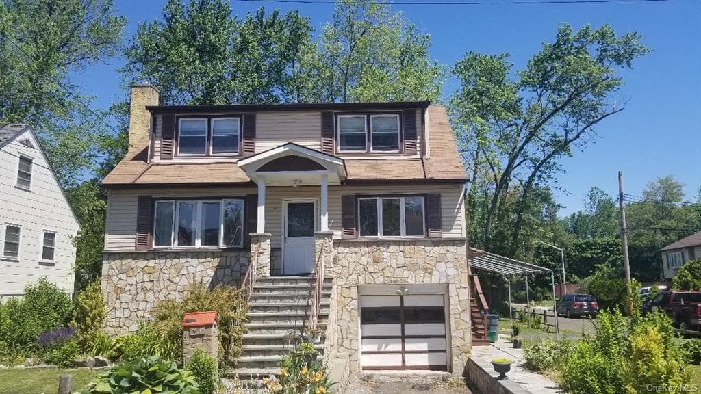 28 Riverdale Avenue photo 1