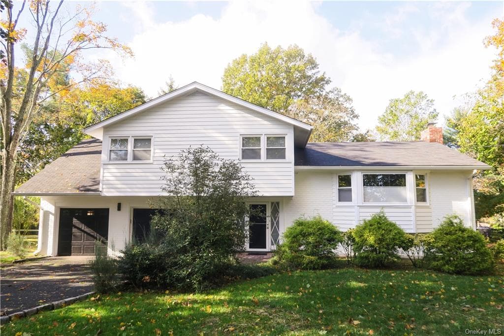 1047 Weaver Street photo 1