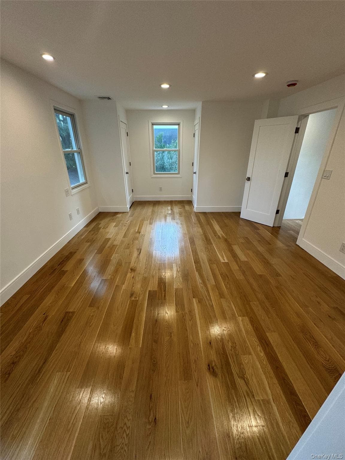 118 Willow Street thumbnail 25