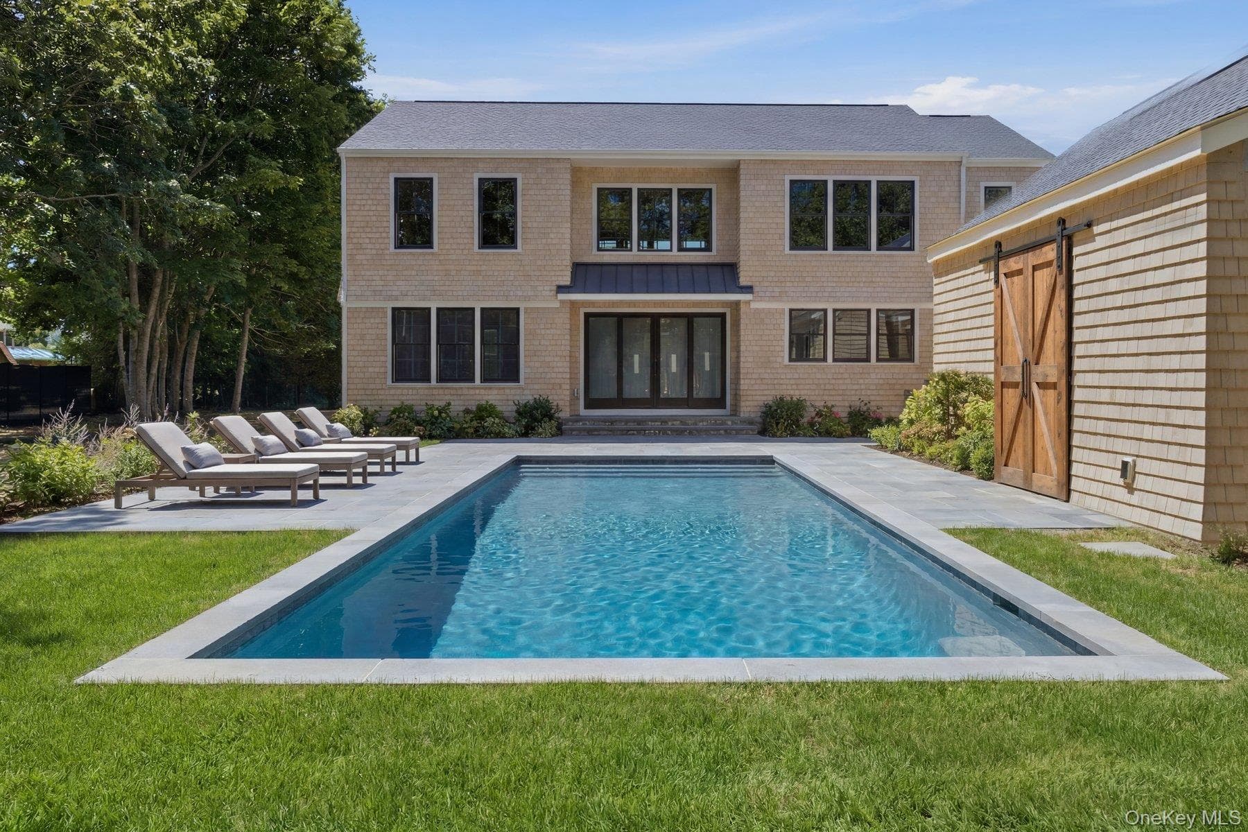6 Lamb Avenue thumbnail 3