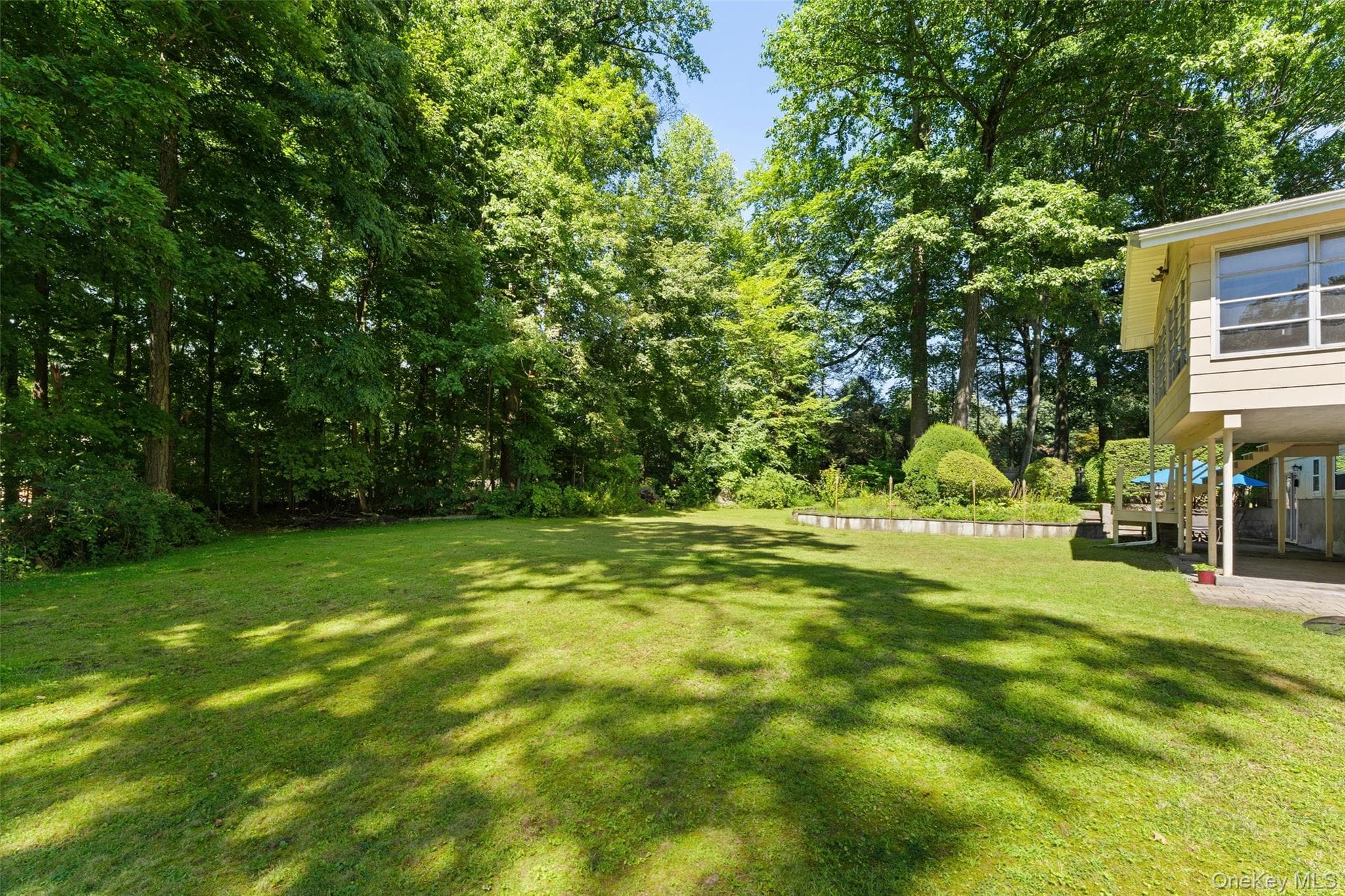 182 Geymer Drive thumbnail 31