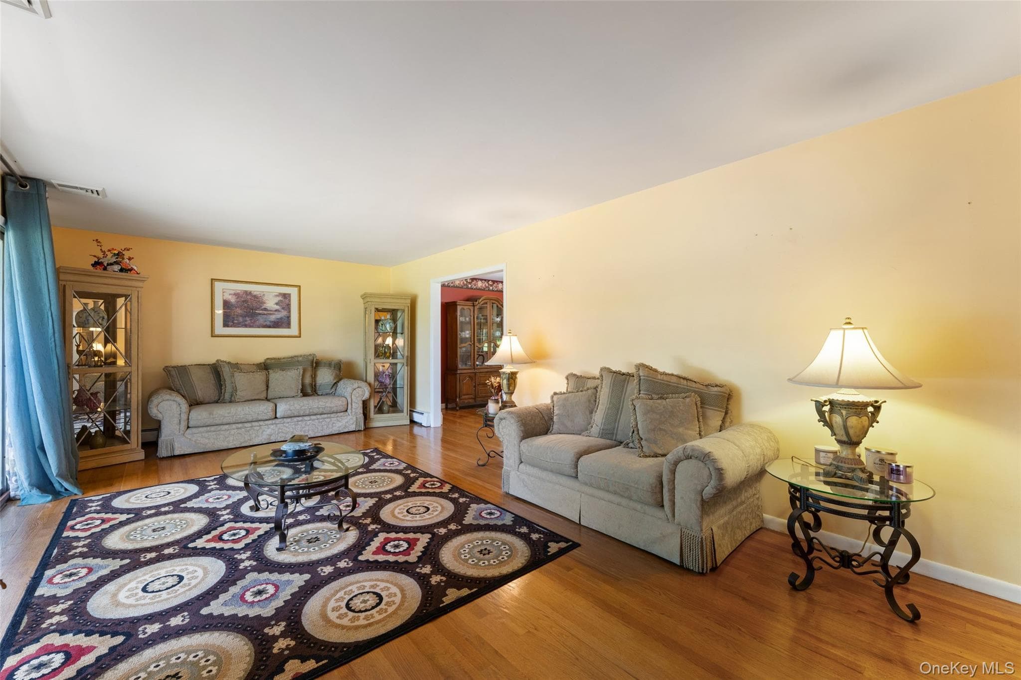 182 Geymer Drive thumbnail 5