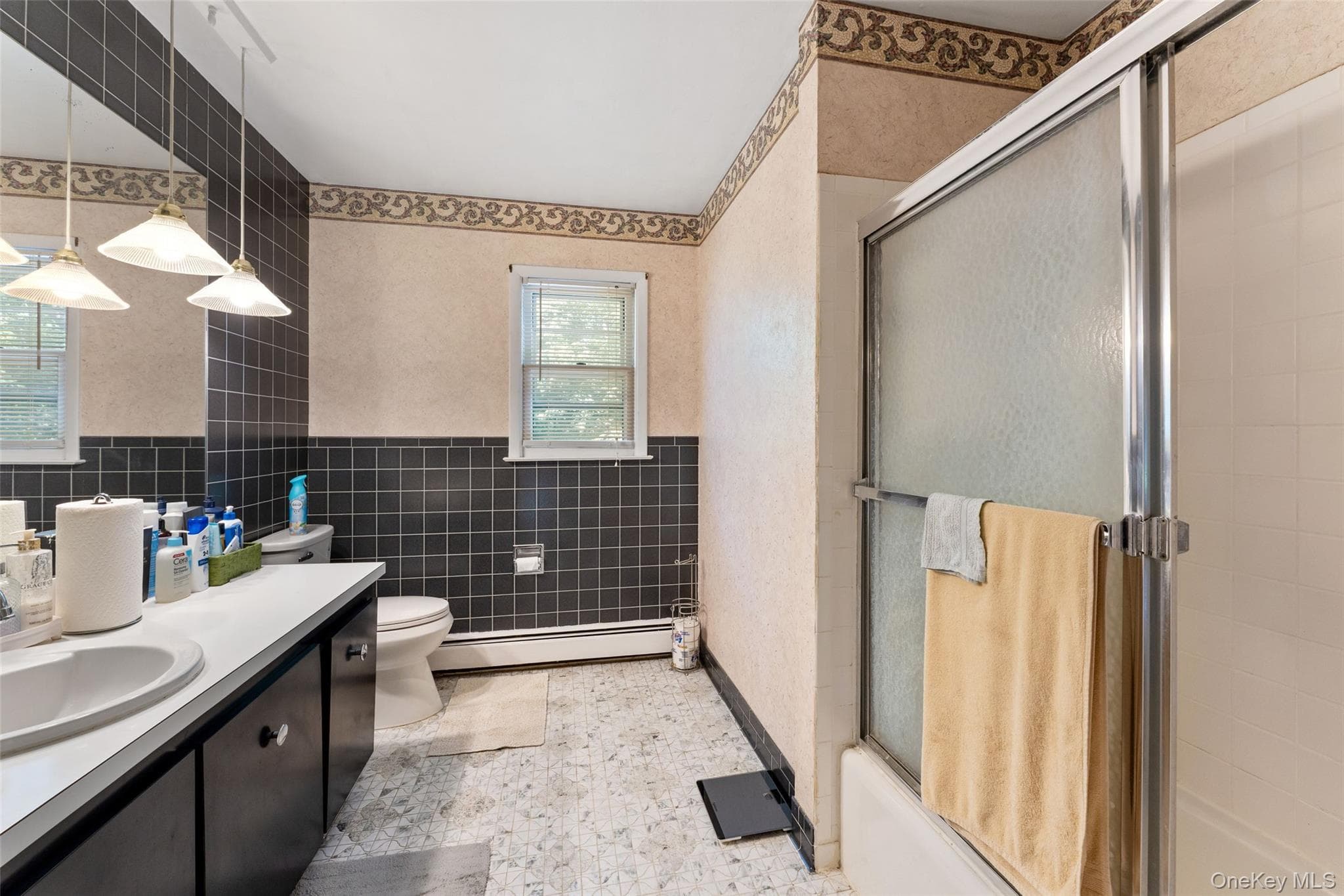 182 Geymer Drive thumbnail 15