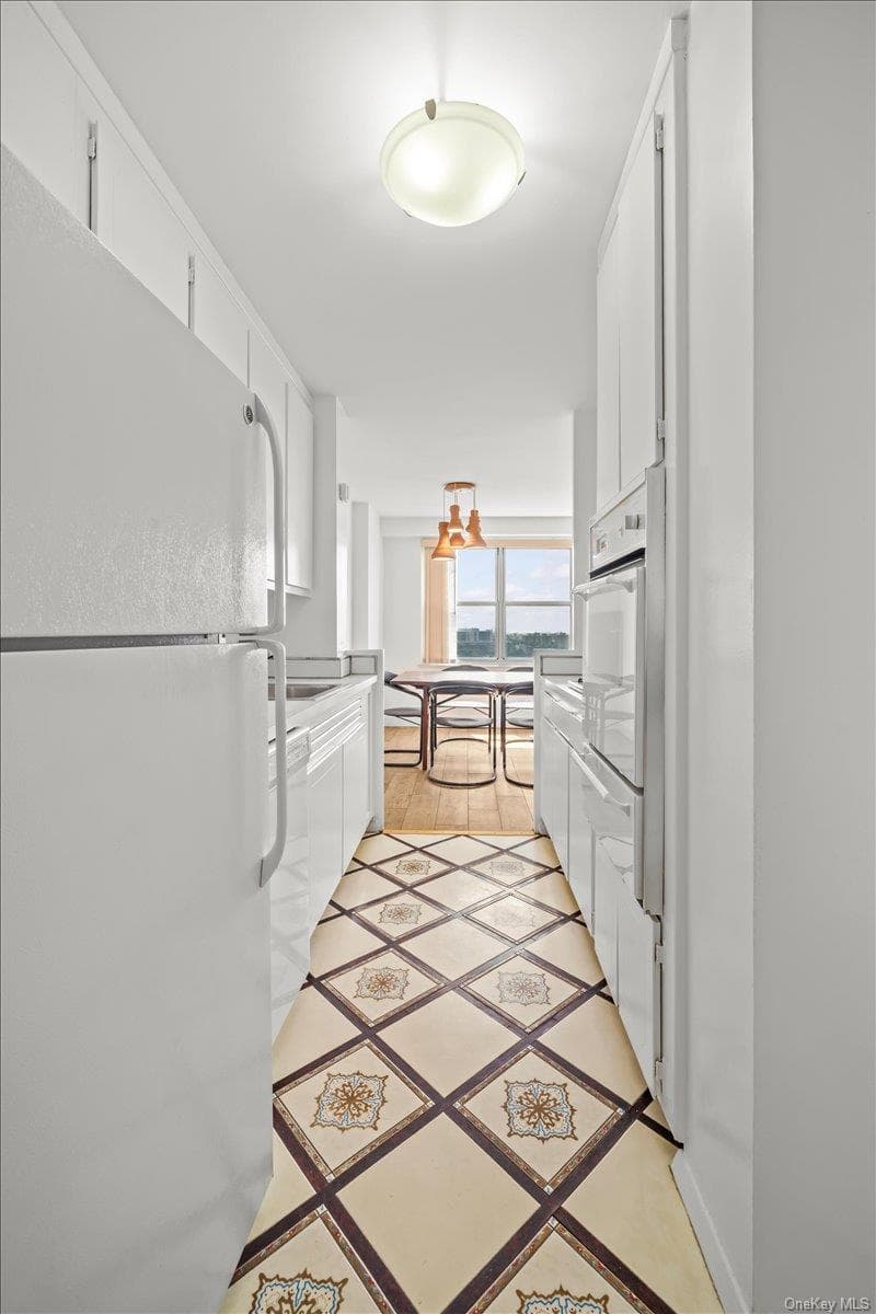 555 Kappock Street Unit: 24T thumbnail 9