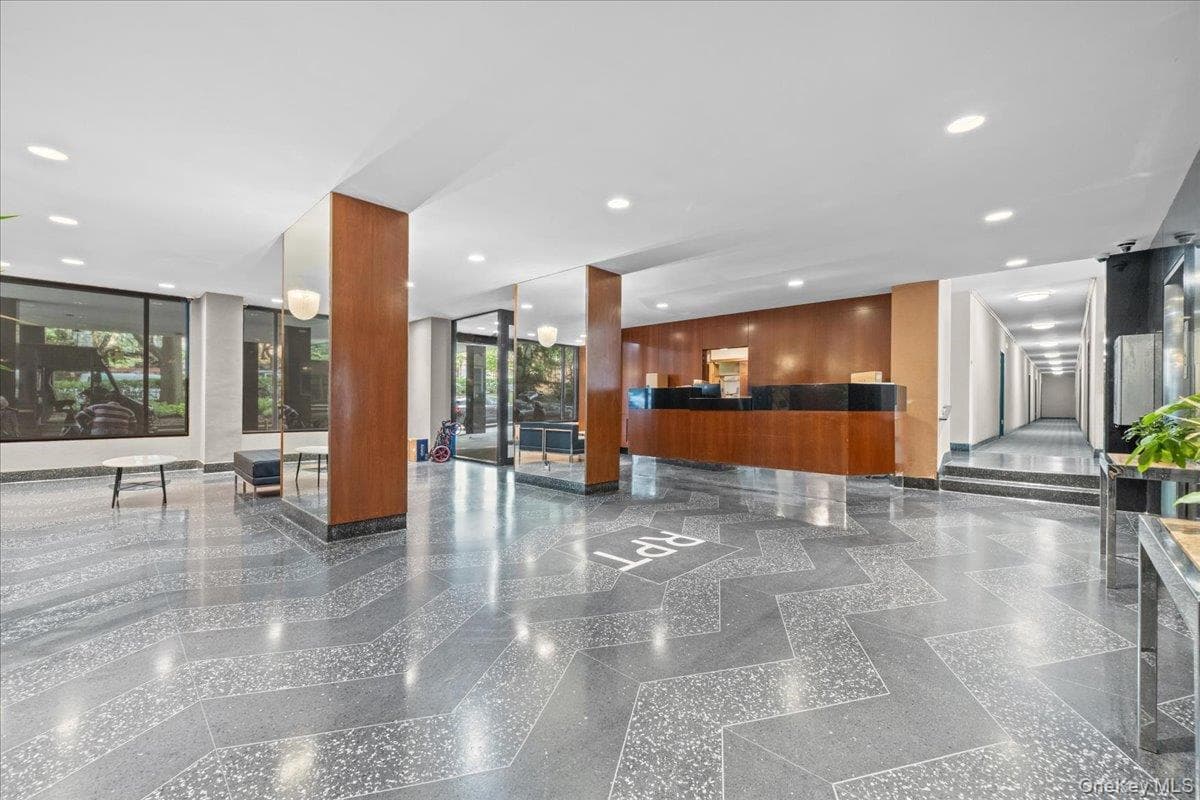 555 Kappock Street Unit: 24T thumbnail 25