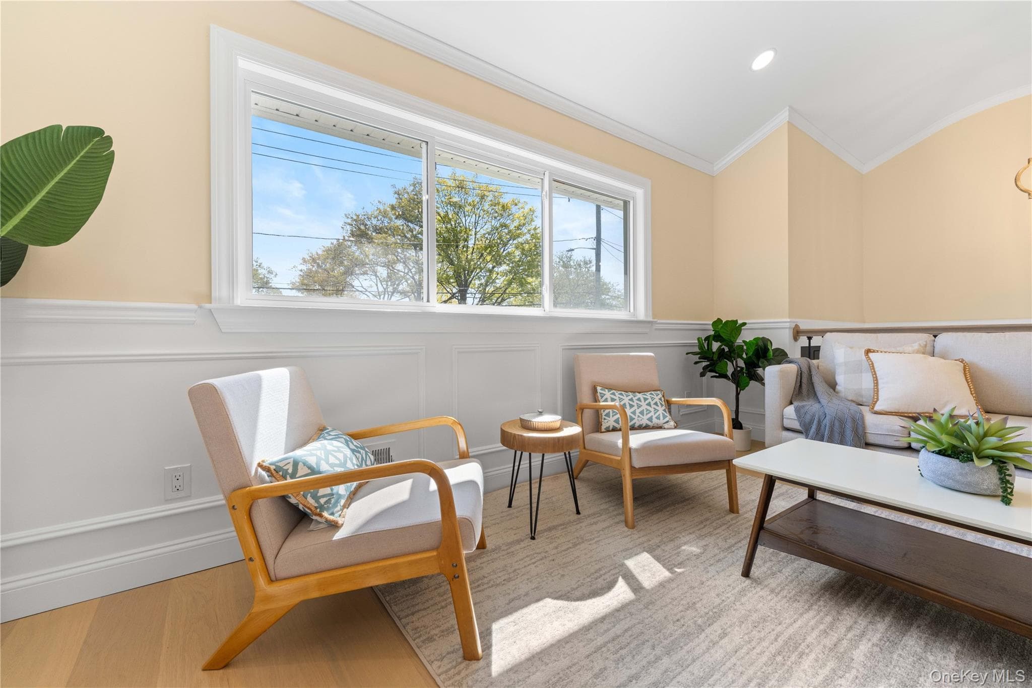 1059 Denton Avenue thumbnail 12