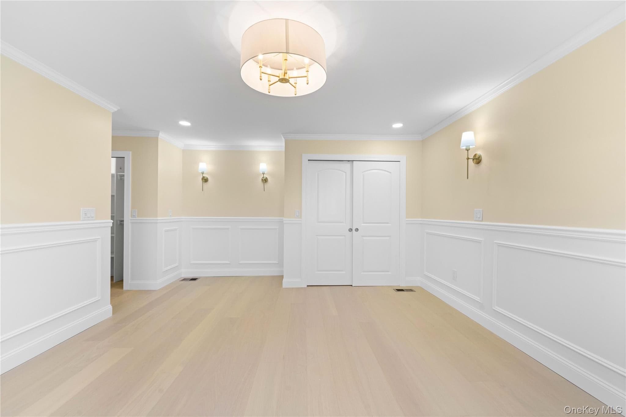 1059 Denton Avenue thumbnail 24