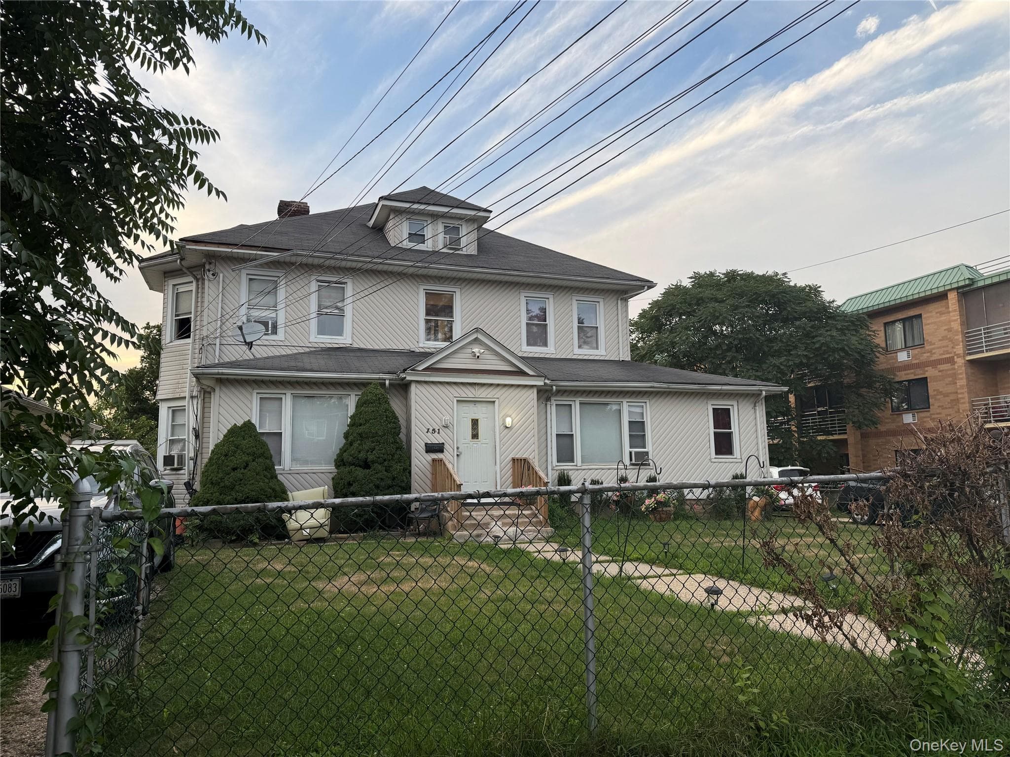 151 Amherst Street thumbnail 2