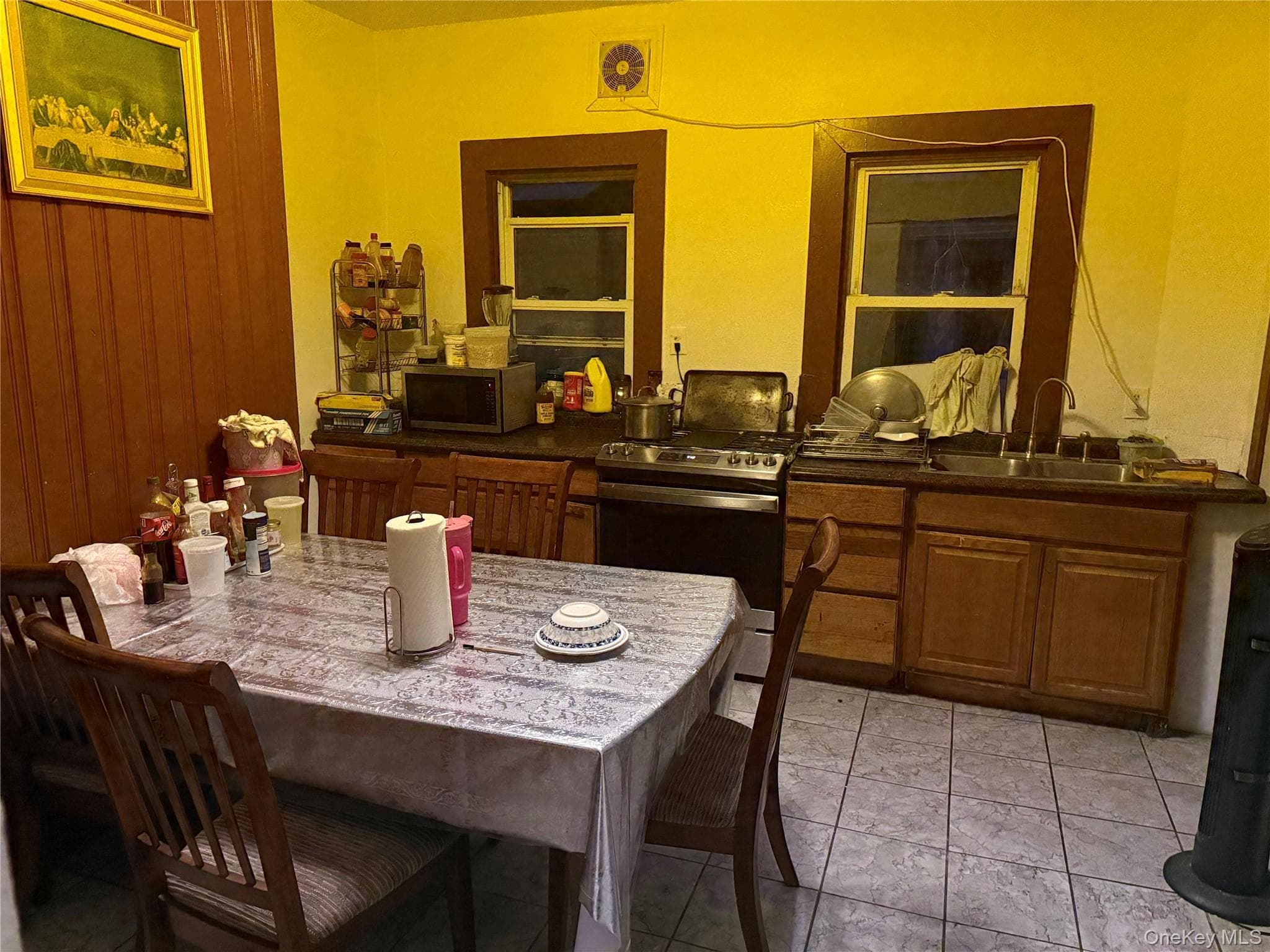 151 Amherst Street thumbnail 14