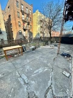 1215 Elder Avenue thumbnail 2