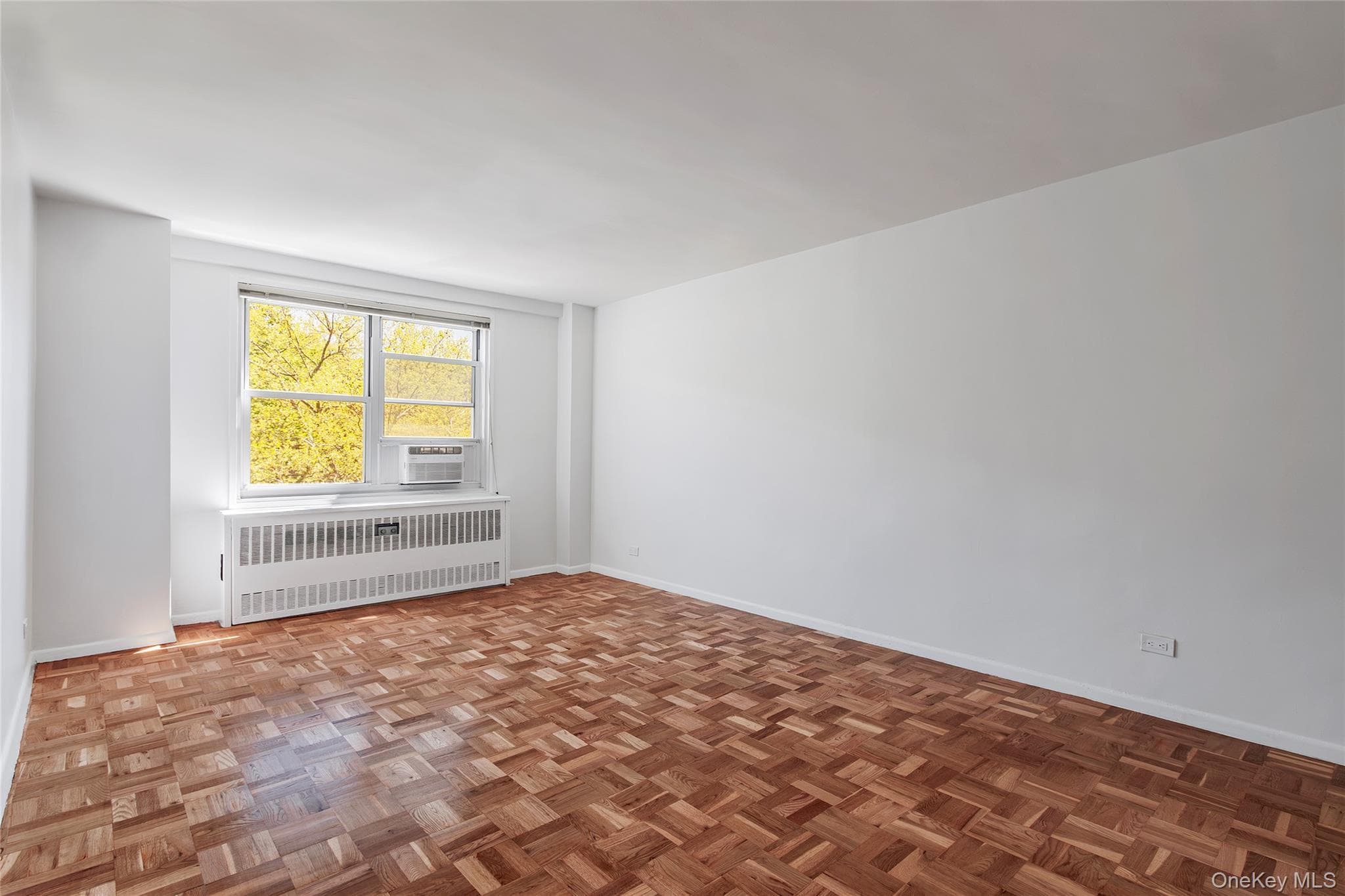 3935 Blackstone Avenue Unit: 3C thumbnail 11