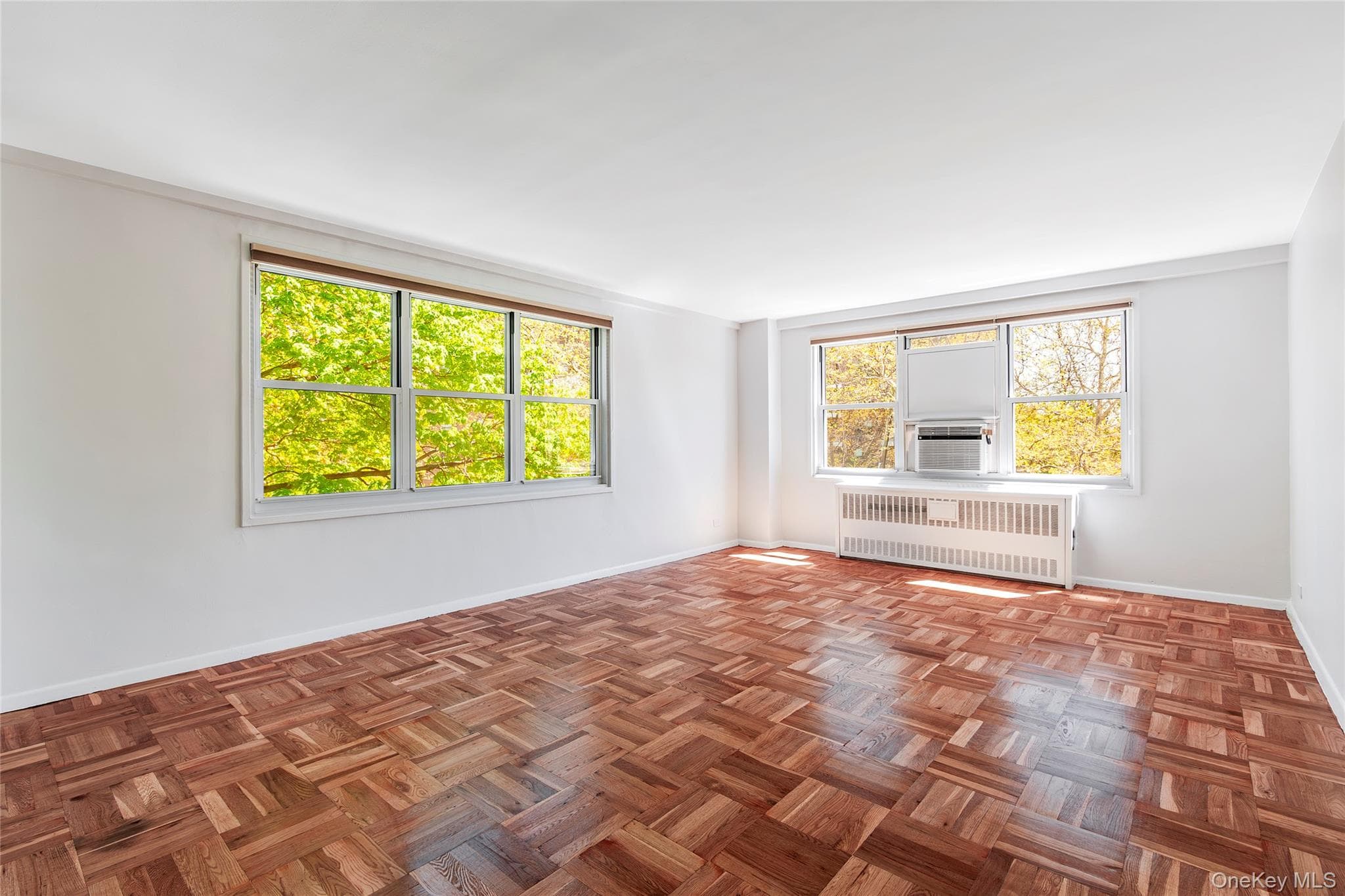 3935 Blackstone Avenue Unit: 3C thumbnail 4