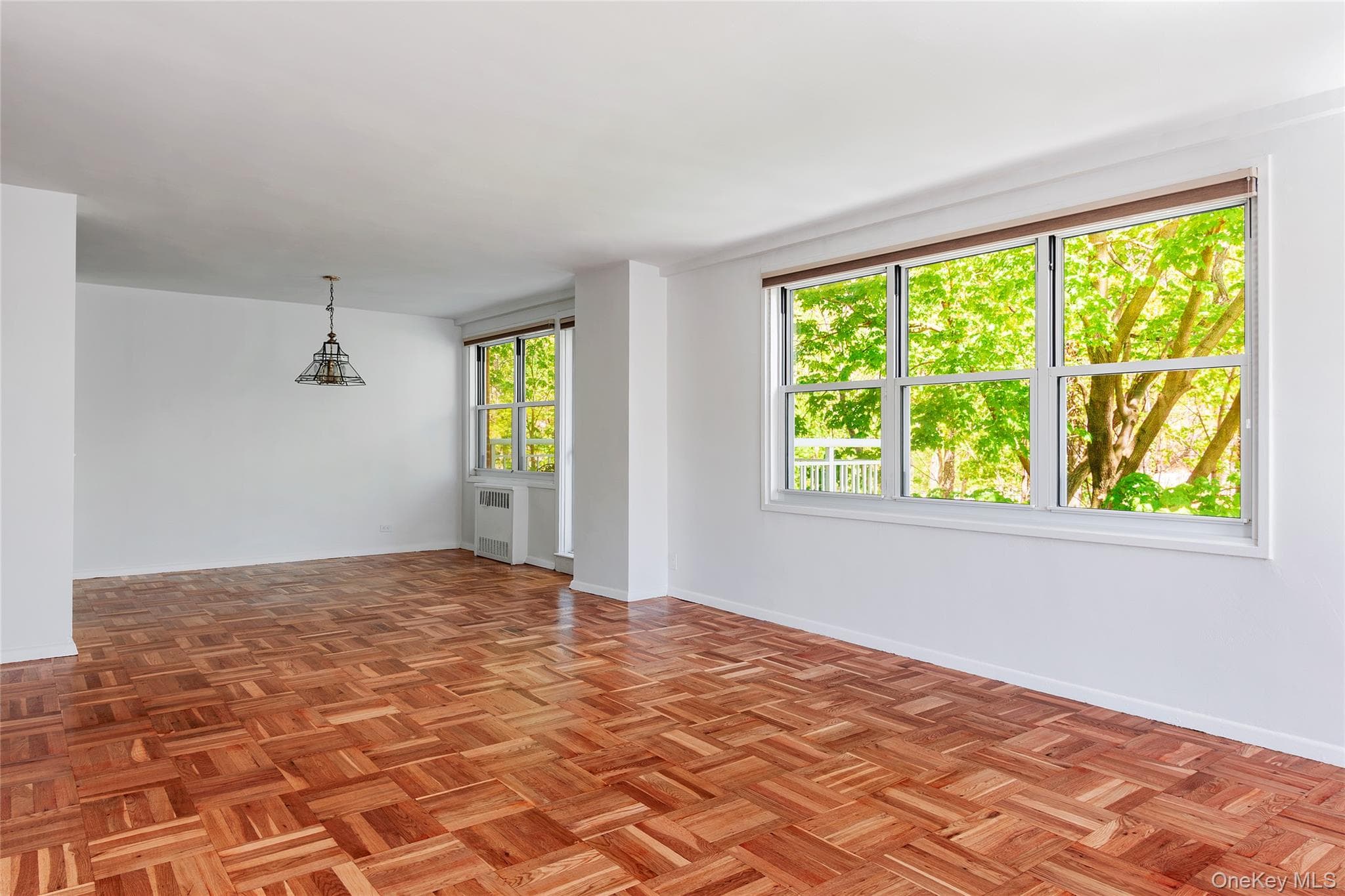 3935 Blackstone Avenue Unit: 3C thumbnail 2