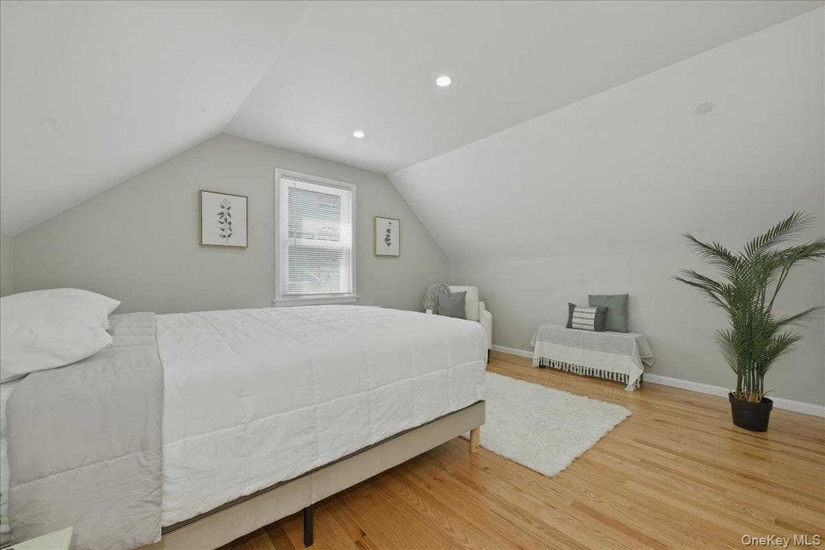 2726 Orchard Street thumbnail 19