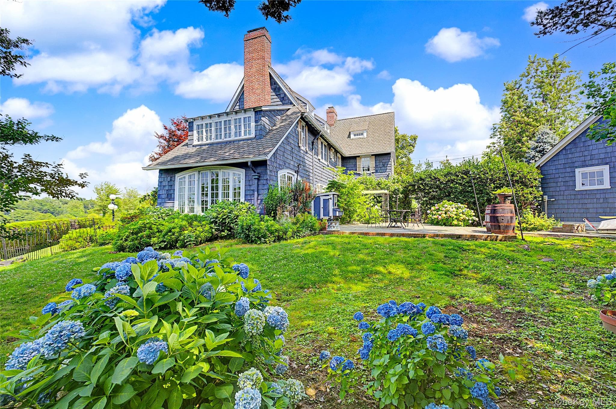 1120 Shore Road thumbnail 15