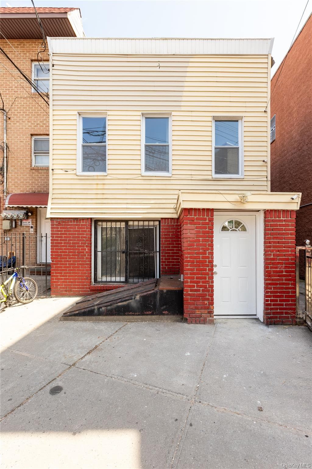 10030 Martense Avenue thumbnail 2