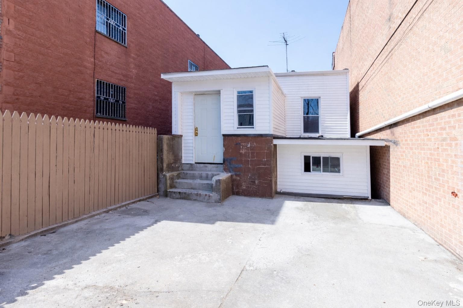10030 Martense Avenue thumbnail 24