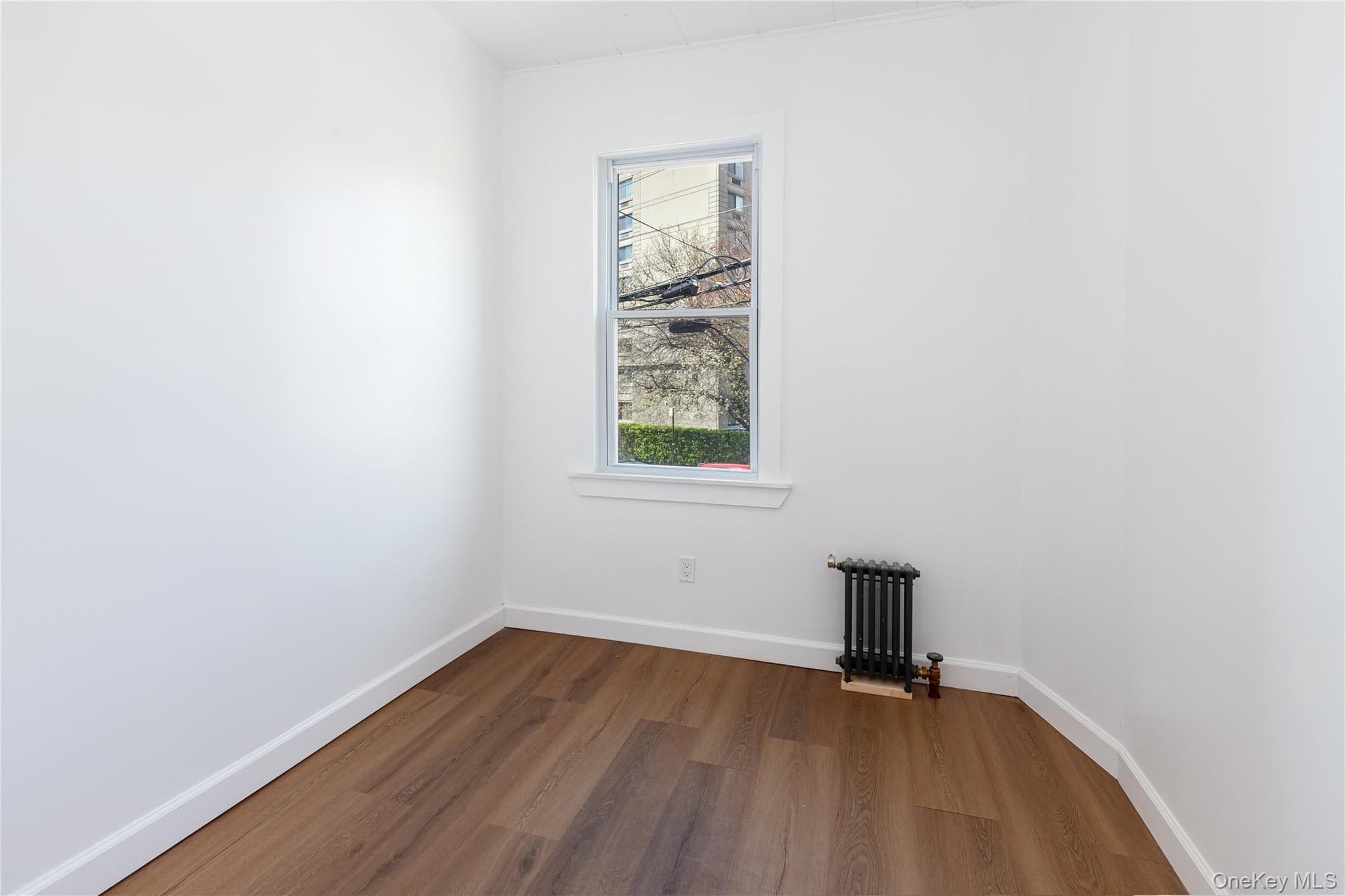 10030 Martense Avenue thumbnail 18