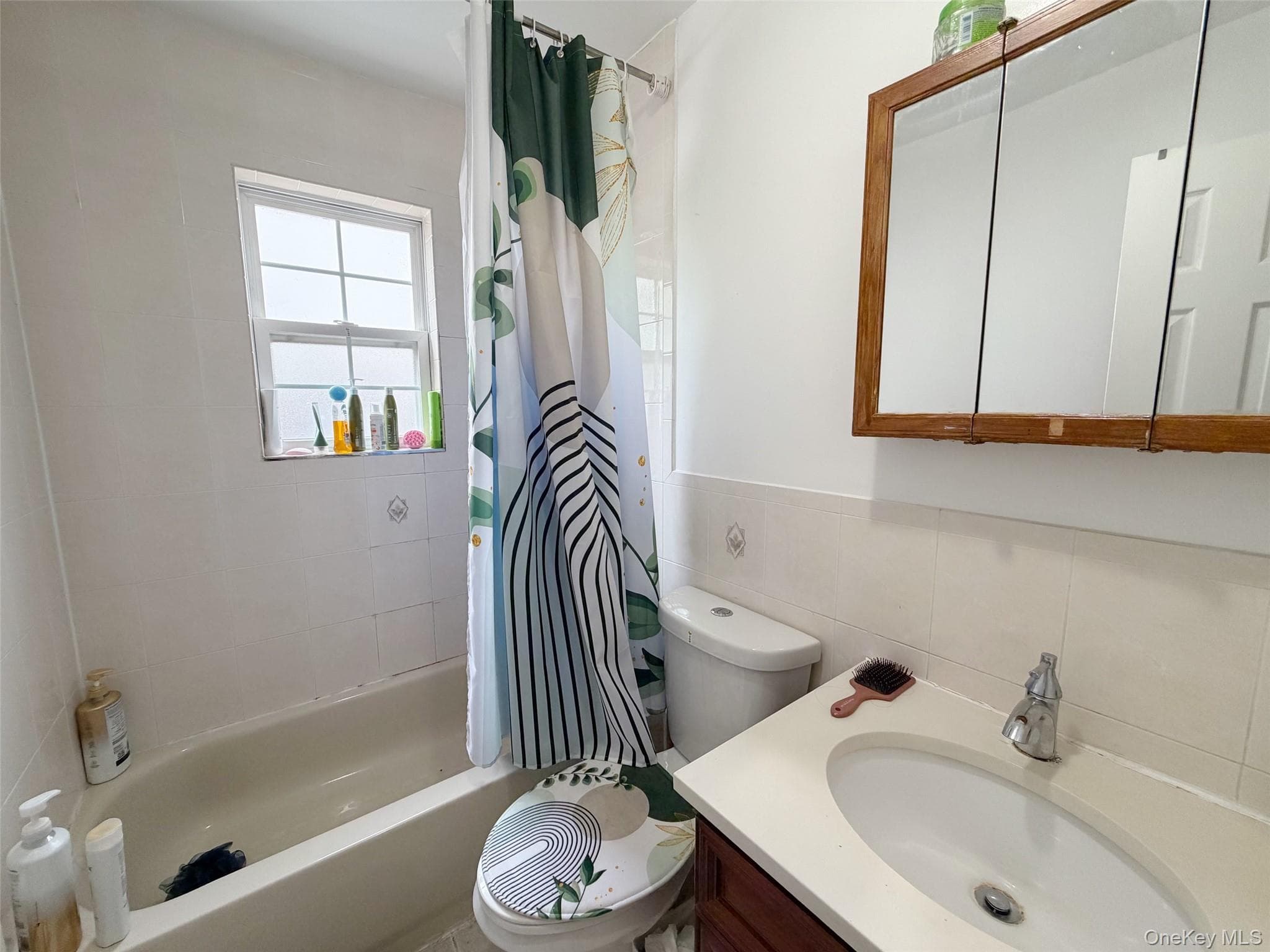 64-32 Perry Avenue thumbnail 13