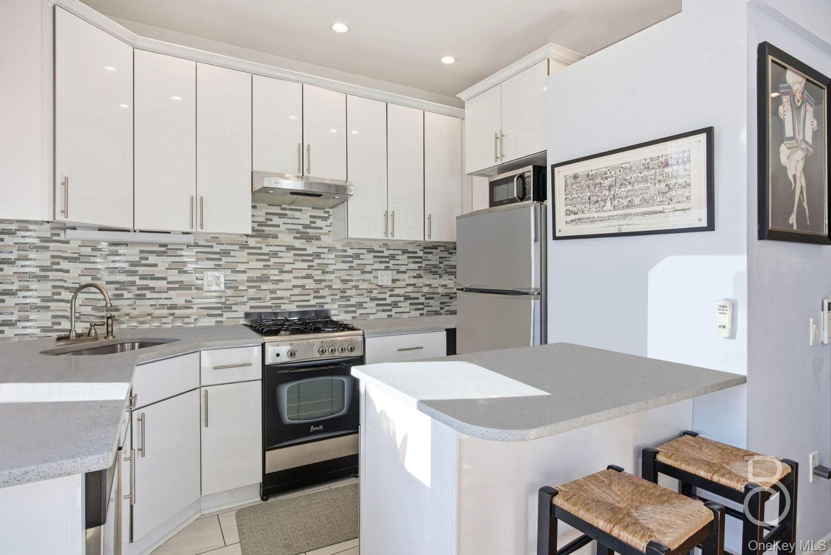 31-73 41st Street thumbnail 5