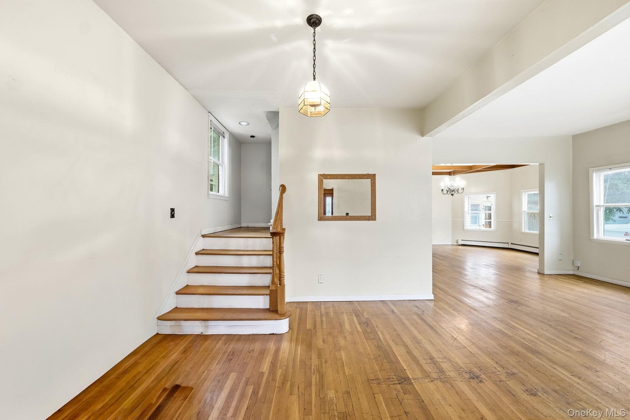 105 N Corona Avenue thumbnail 8