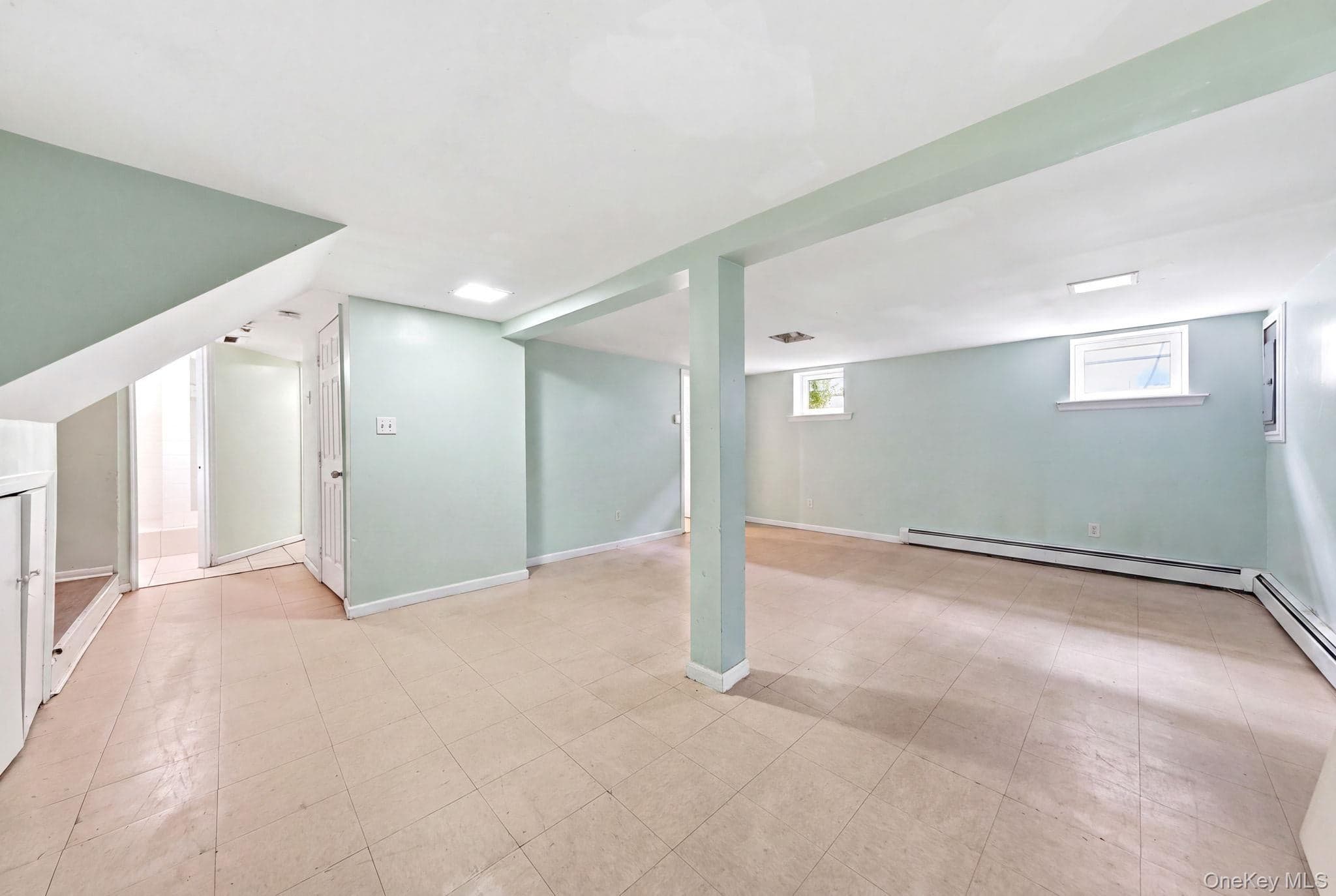 105 N Corona Avenue thumbnail 37