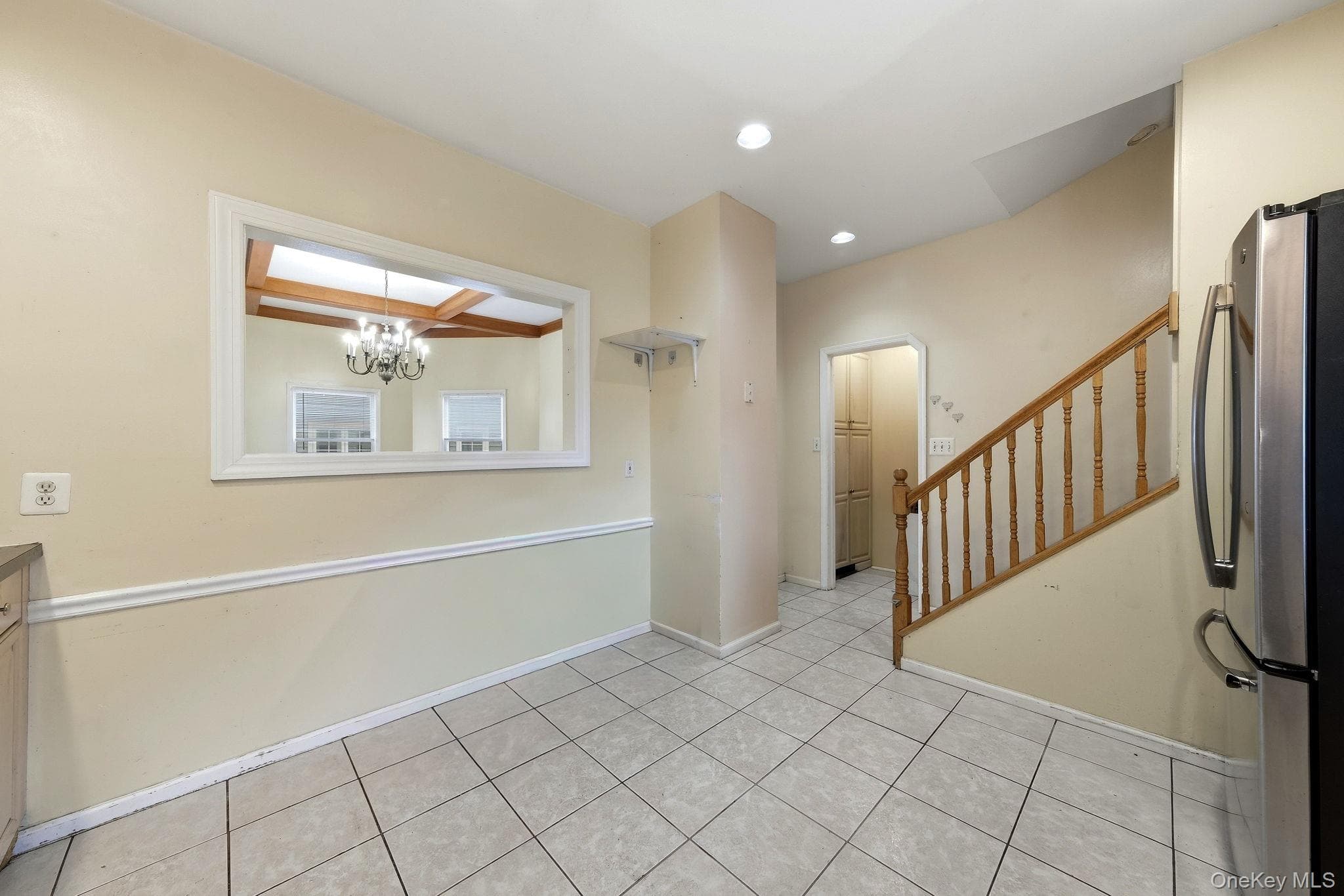 105 N Corona Avenue thumbnail 19