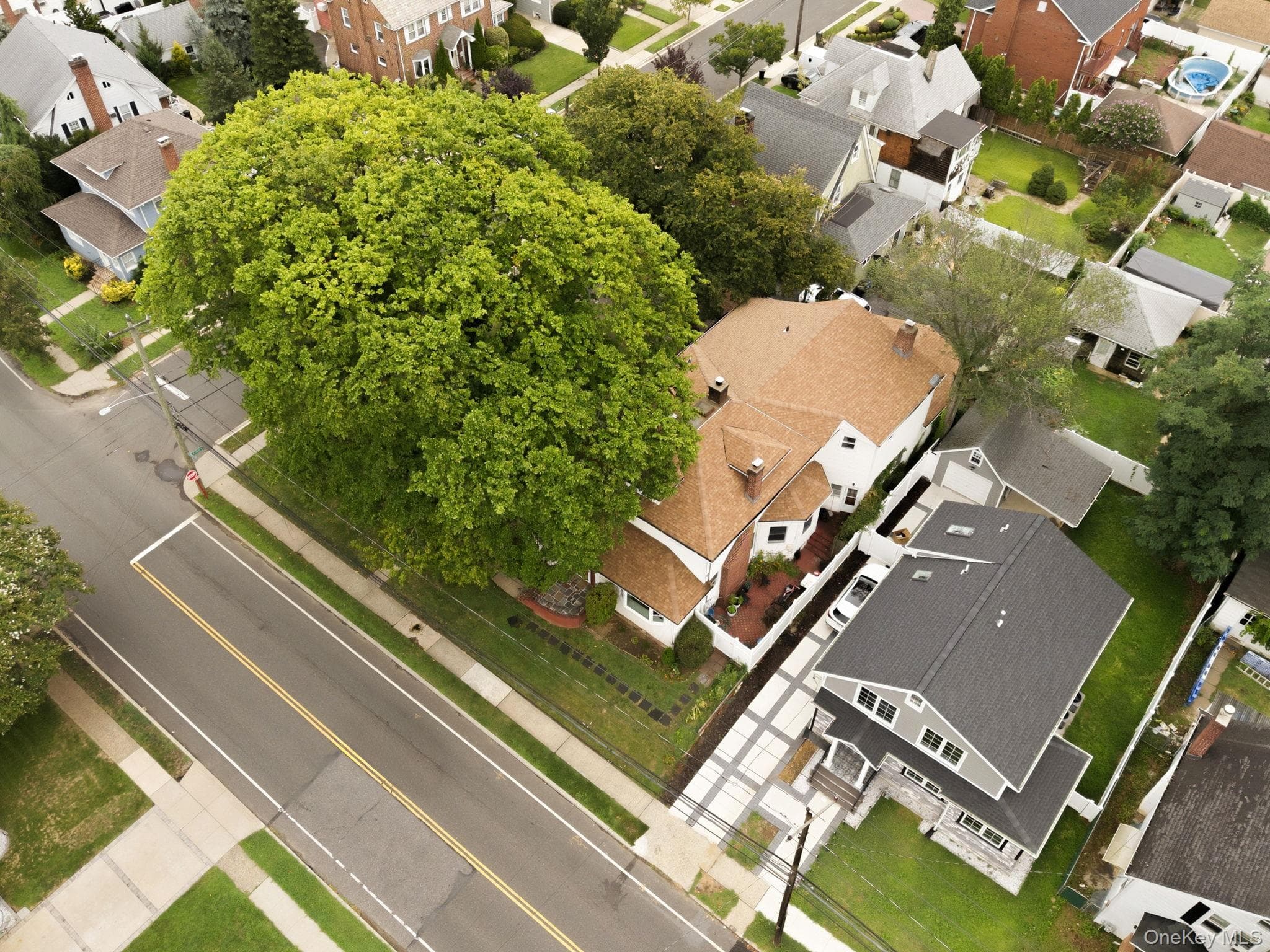 105 N Corona Avenue thumbnail 45