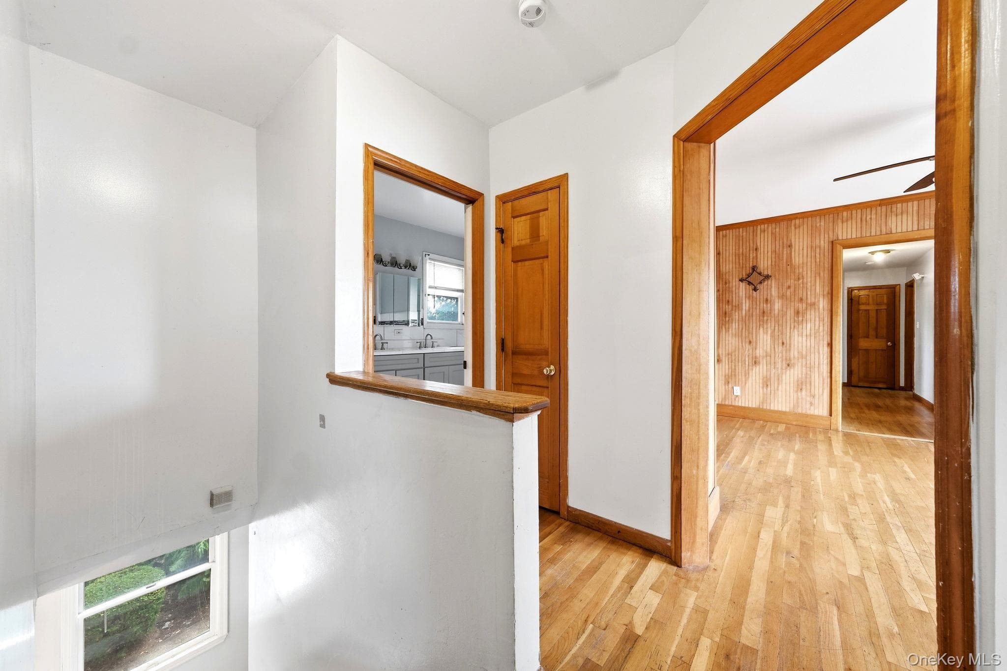 105 N Corona Avenue thumbnail 27