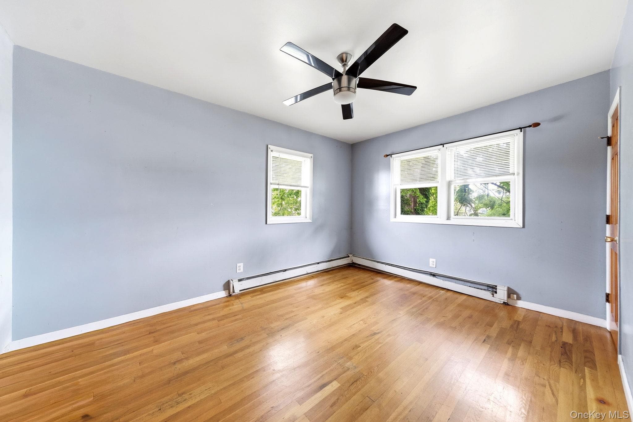 105 N Corona Avenue thumbnail 25