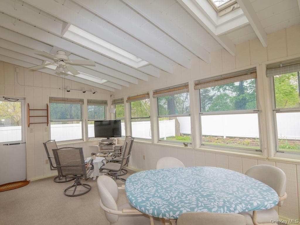 2080 Seamans Neck Road thumbnail 10
