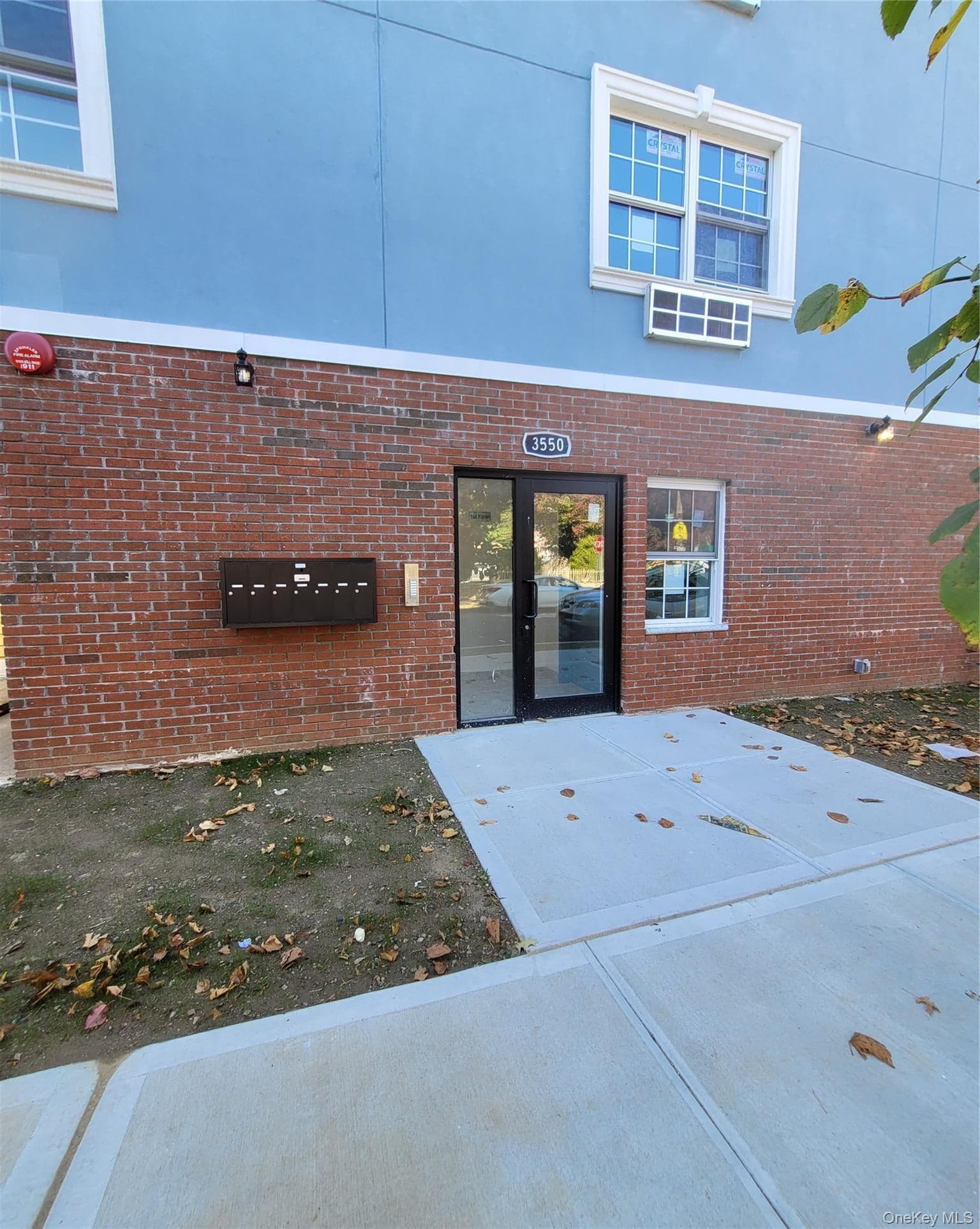3550 Laconia Avenue thumbnail 5