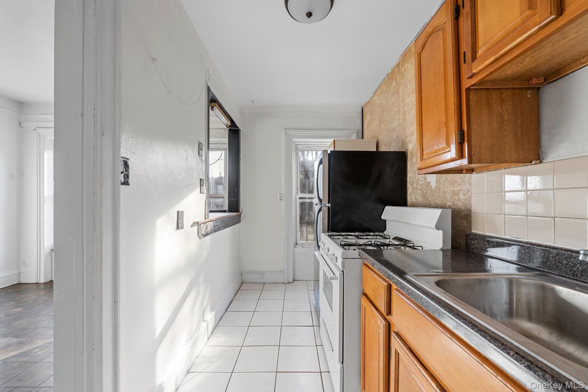 1330 Dean Street thumbnail 14