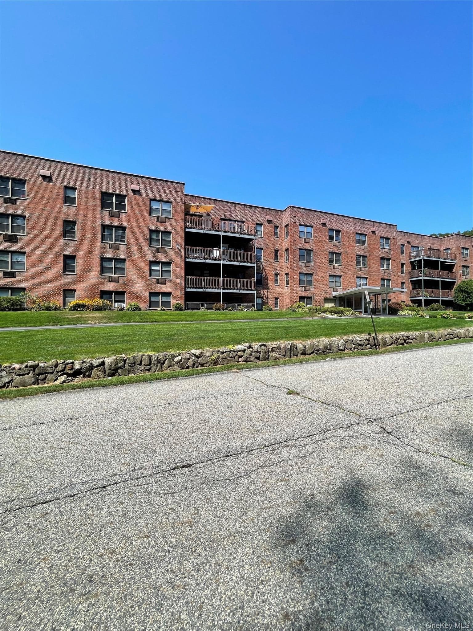 5 Oakdale Manor Unit: B18 thumbnail 28