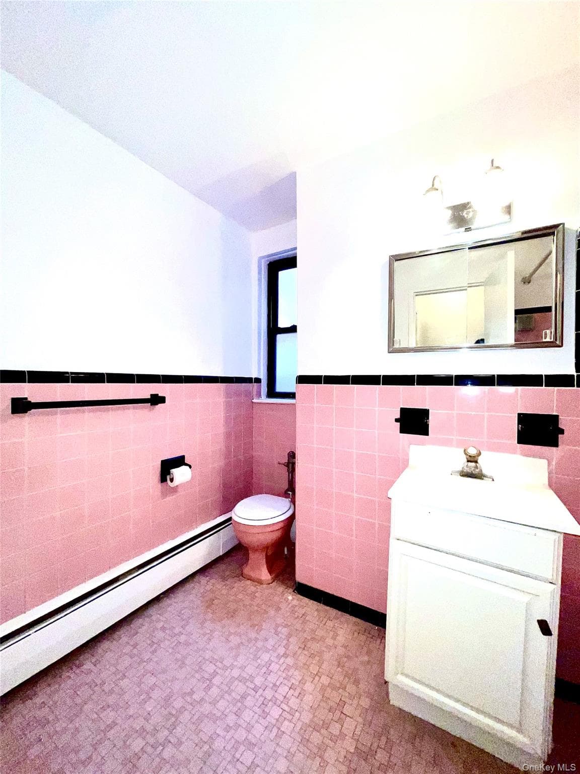 5 Oakdale Manor Unit: B18 thumbnail 16