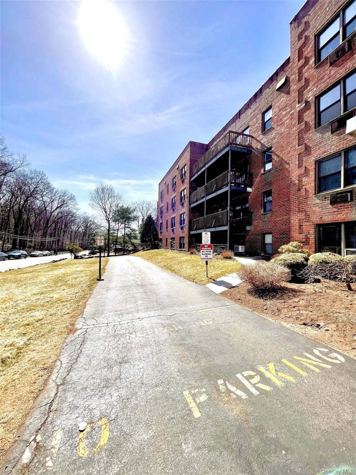5 Oakdale Manor Unit: B18 thumbnail 23