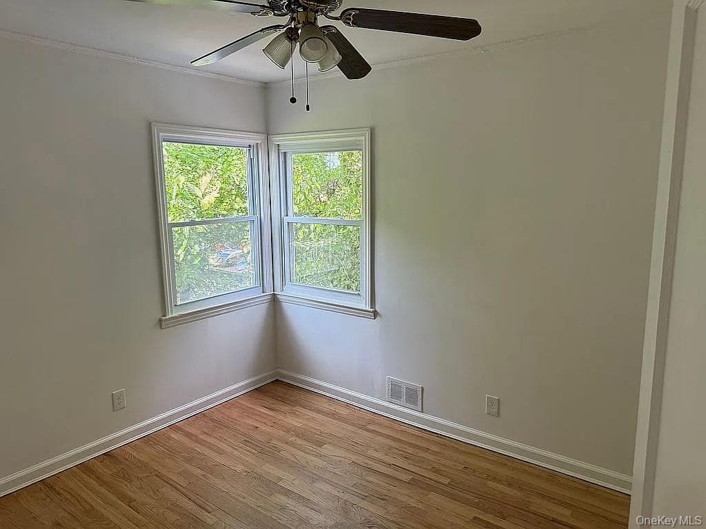 152-61 11th Avenue thumbnail 16