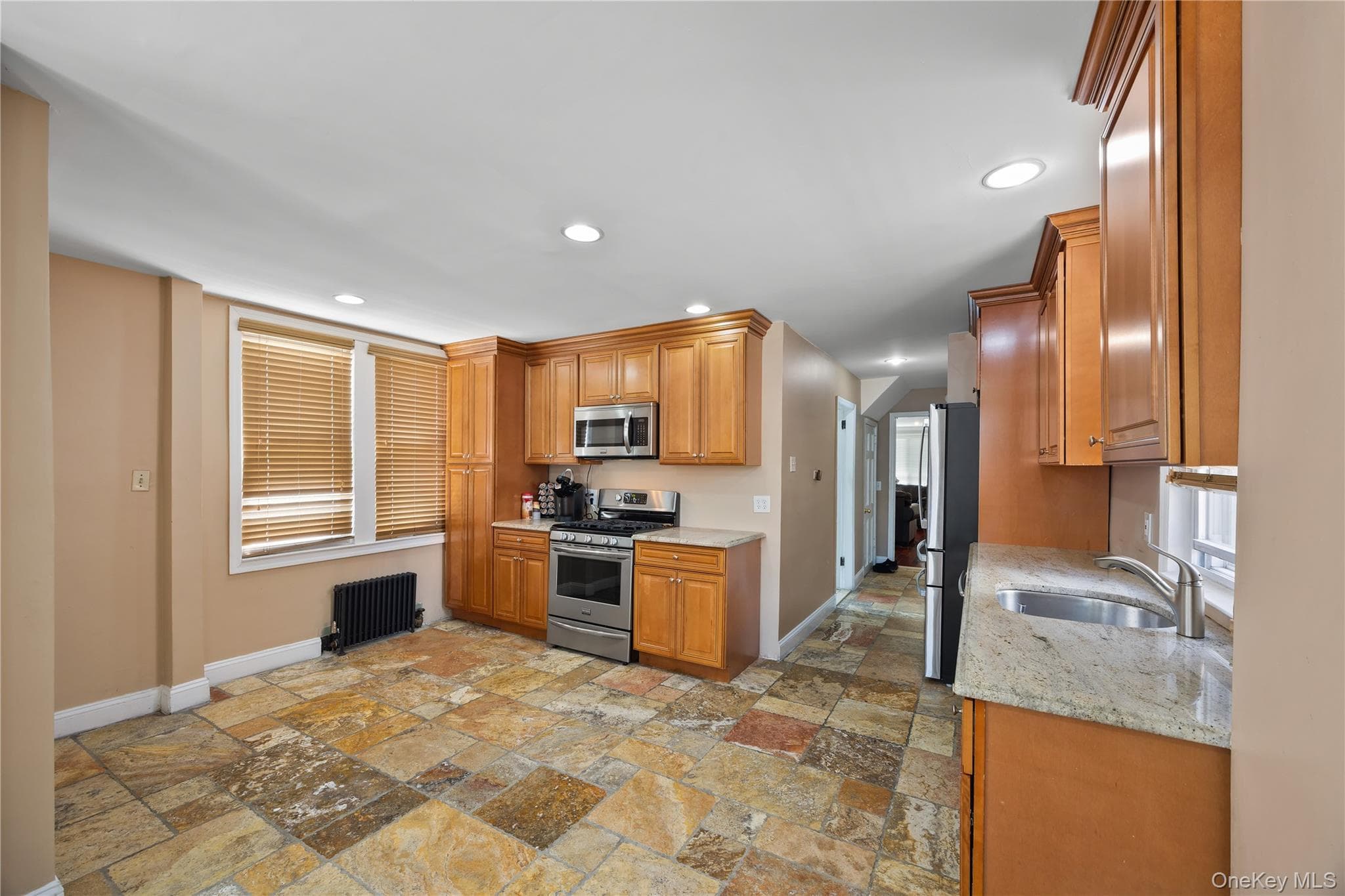 2328 Williamsbridge Road thumbnail 19
