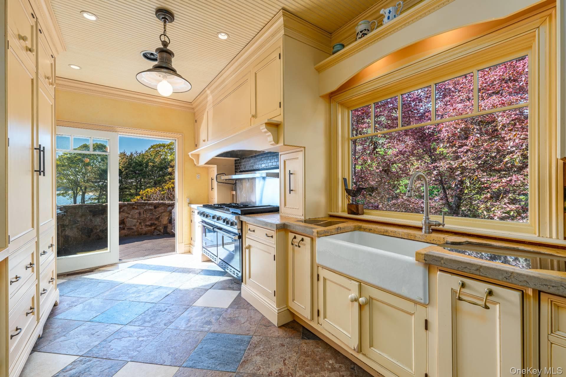 1350 W Cove Road thumbnail 22
